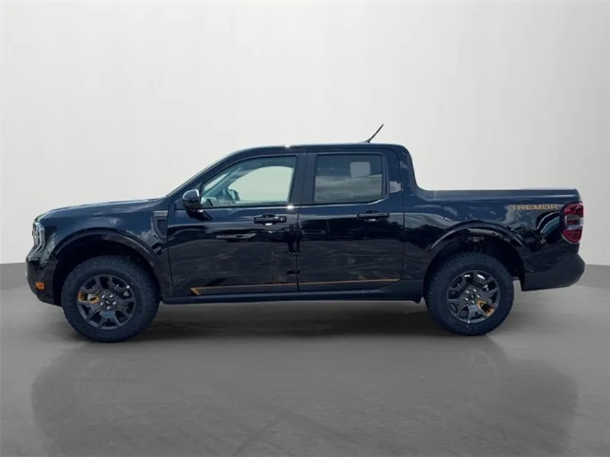 2025 Ford Maverick Tremor photo 1