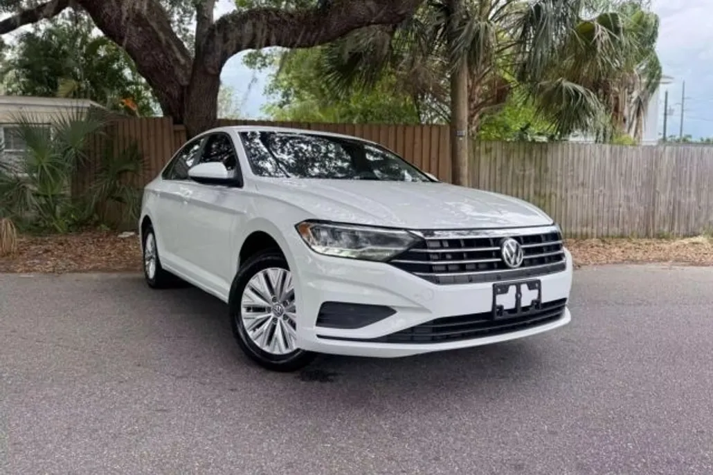 2020 Volkswagen Tiguan Cross Sport photo 1