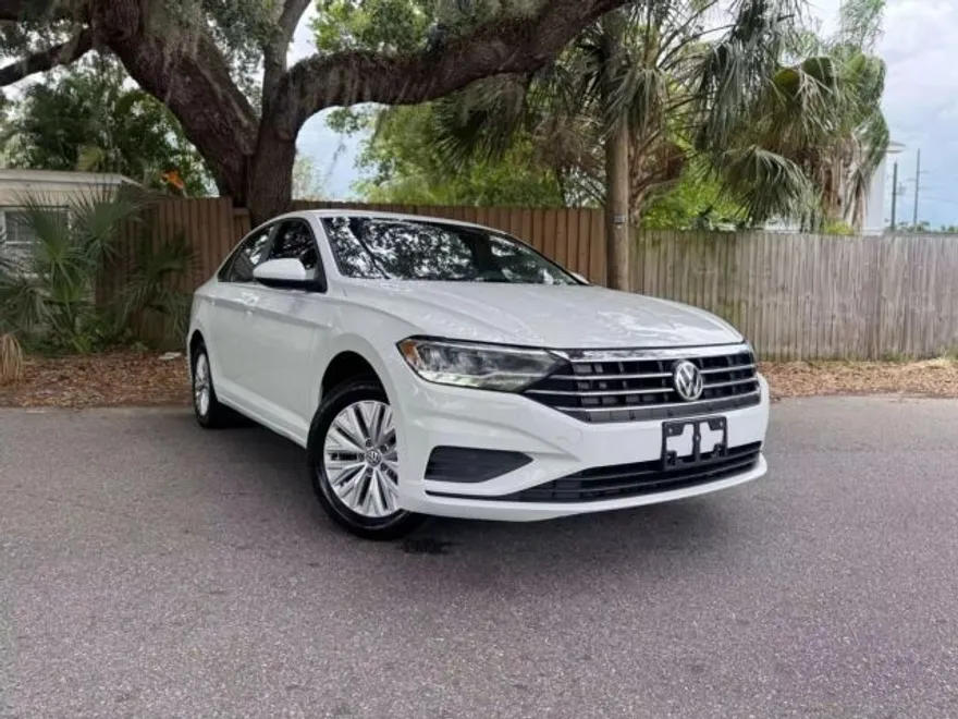 2020 Volkswagen Tiguan Cross Sport photo 1