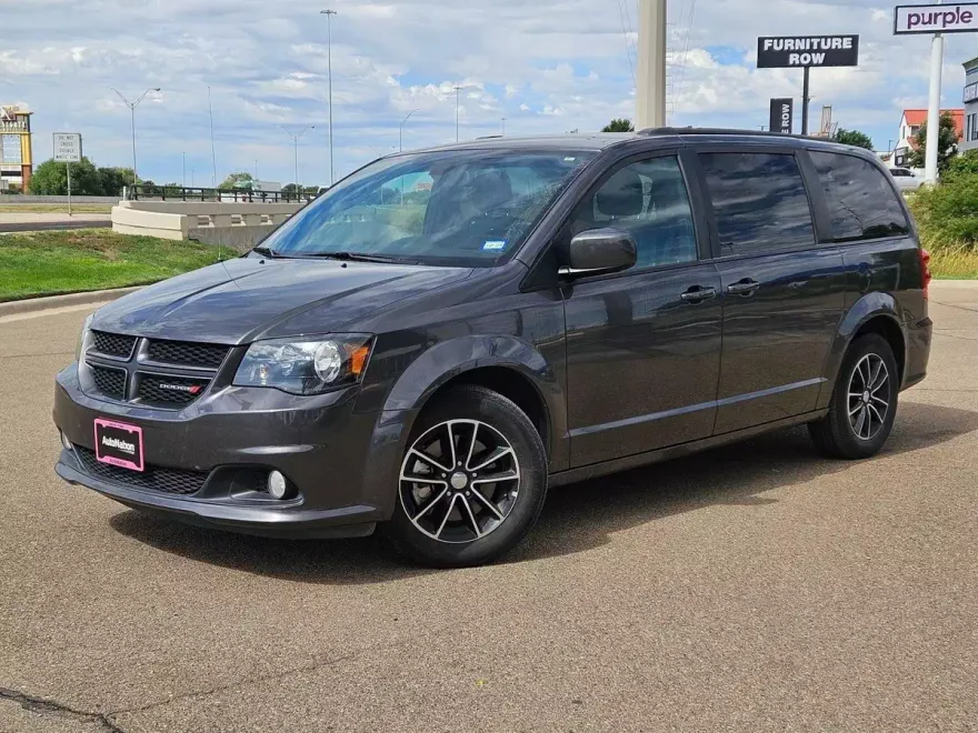 2019 Dodge Grand Caravan GT photo 1