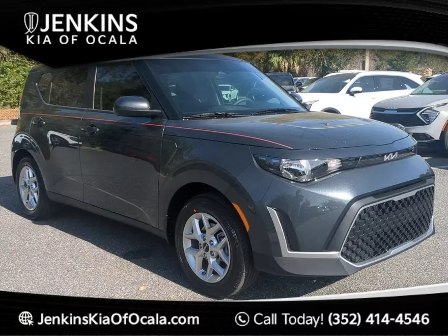 2025 Kia Soul S photo 1
