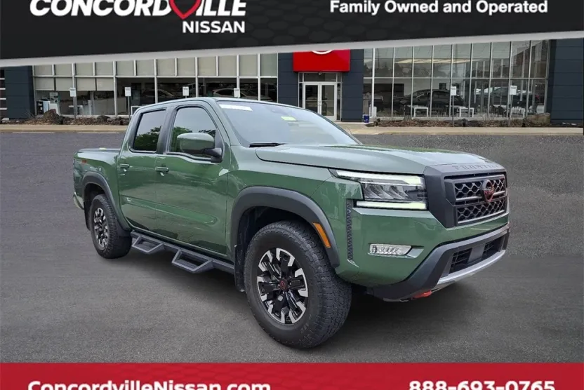 2023 Nissan Frontier PRO-4X photo 1