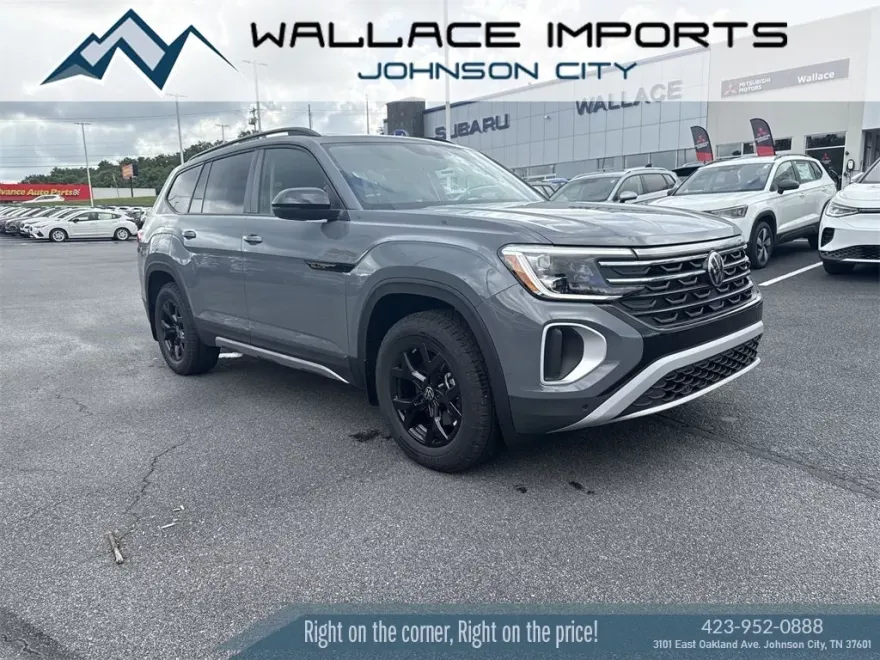 2025 Volkswagen Atlas Peak Edition SE photo 1
