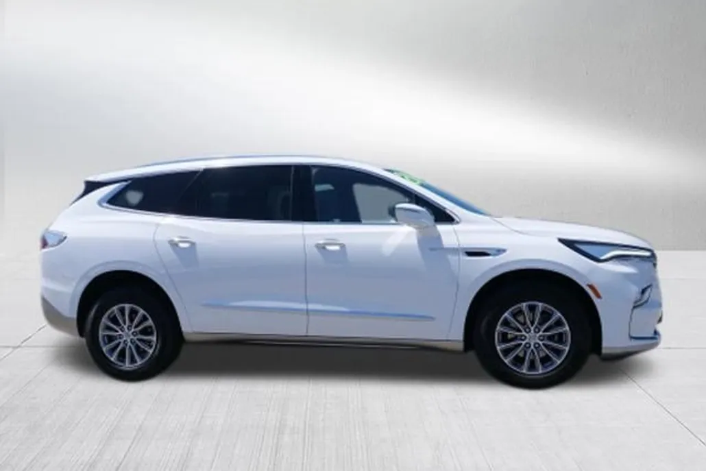 2024 Buick Enclave Premium photo 1
