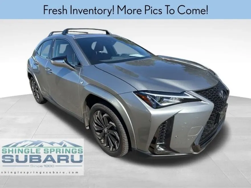 2022 Lexus UX 250h F SPORT photo 1
