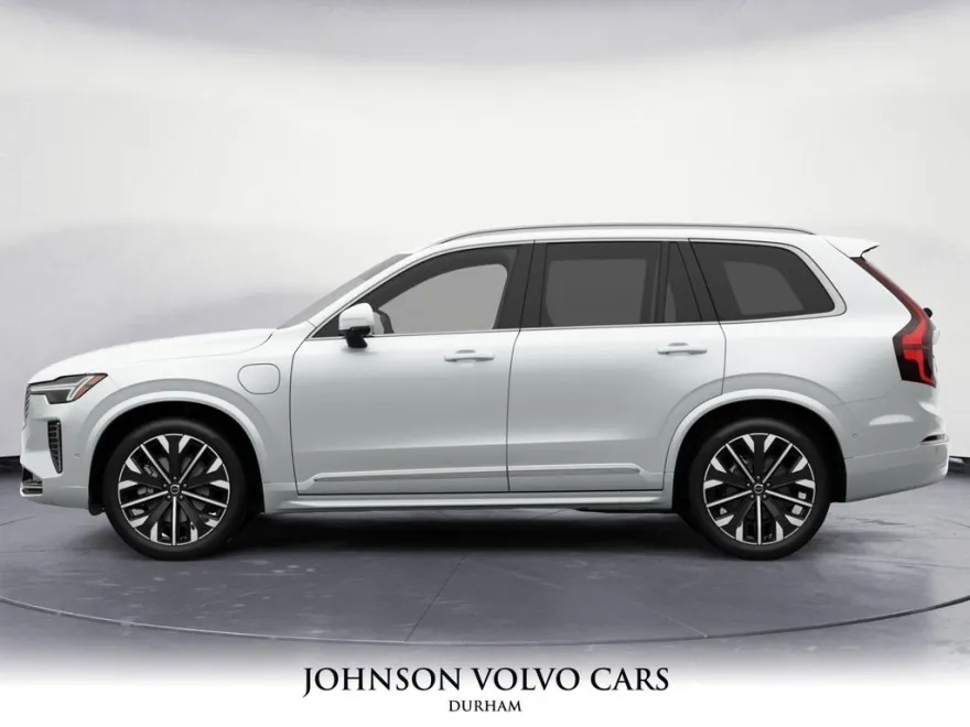 2026 Volvo XC90 Plus T8 photo 1