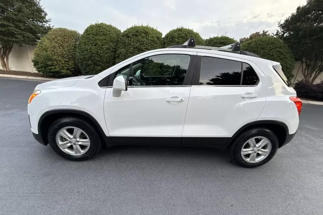 2016 Chevrolet Trax LT photo 1