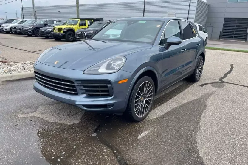 2019 Porsche Cayenne S photo 1