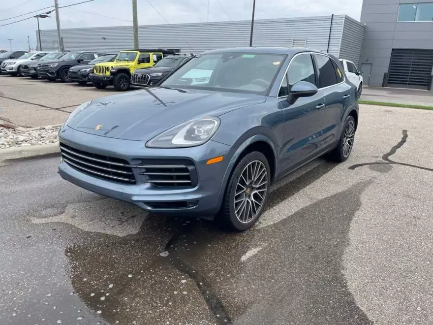 2019 Porsche Cayenne S photo 1