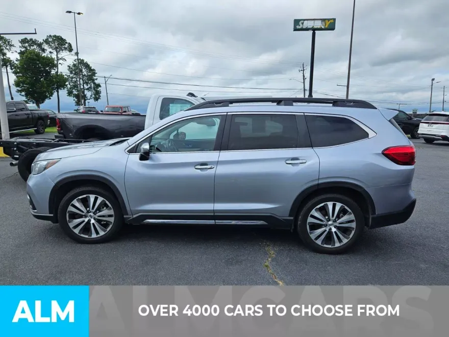 2022 Subaru Ascent Touring photo 1