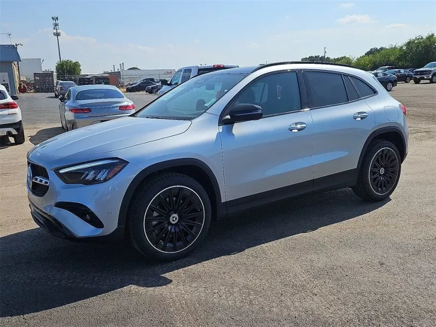 2026 Mercedes Benz GLA 250 photo 1