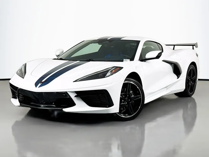 2024 Chevrolet Corvette Stingray 3LT photo 1