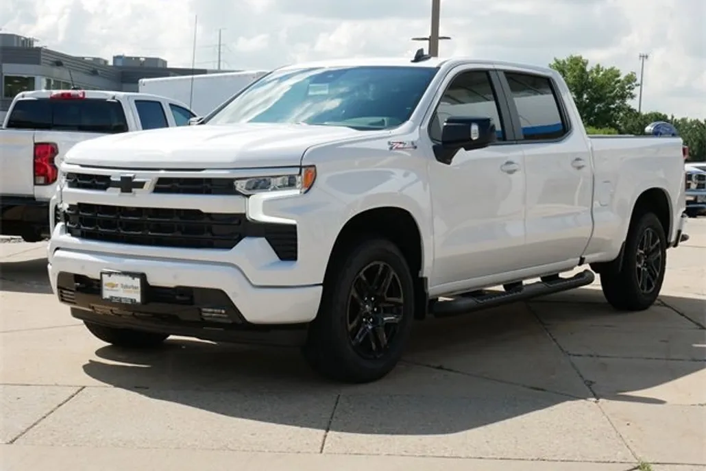 2026 Chevrolet Silverado 1500 RST photo 1