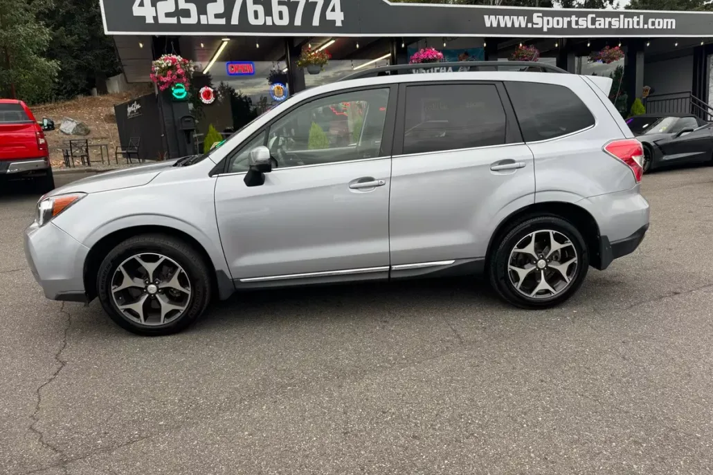 2015 Subaru Forester 2.0XT Touring photo 1