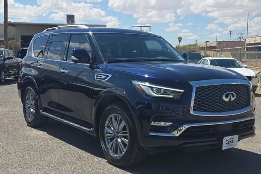 2024 Infiniti QX80 Luxe photo 1