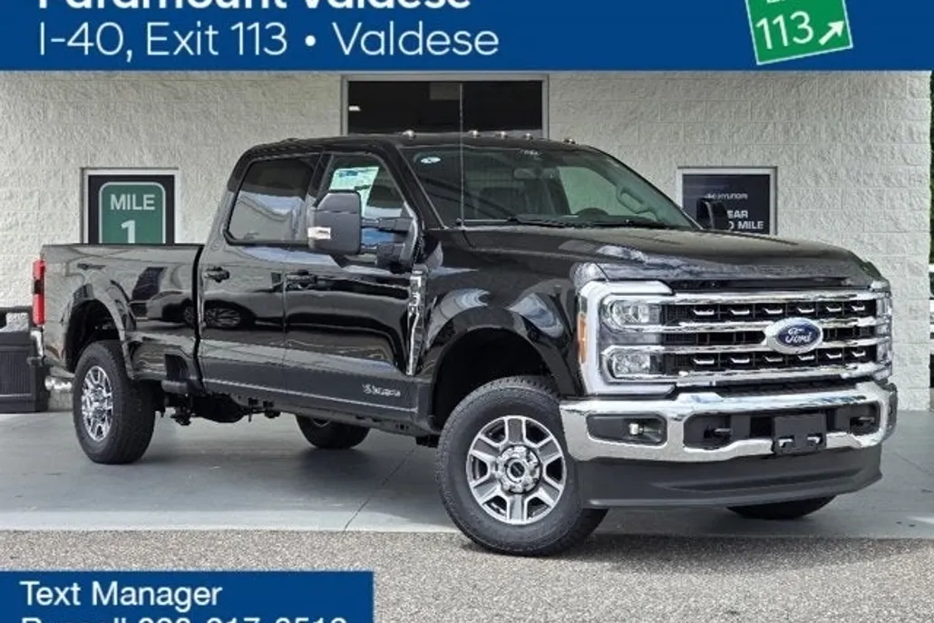 2025 Ford F-250 Lariat photo 1