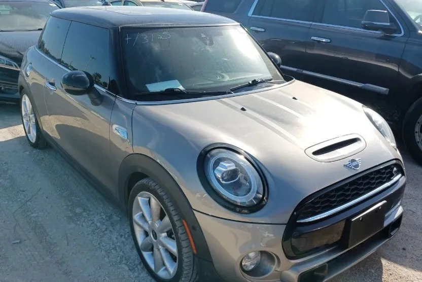 2019 Mini Cooper Hardtop S photo 1