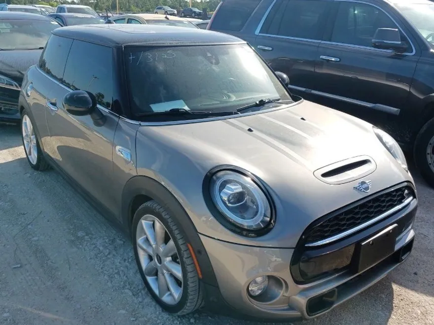 2019 Mini Cooper Hardtop S photo 1