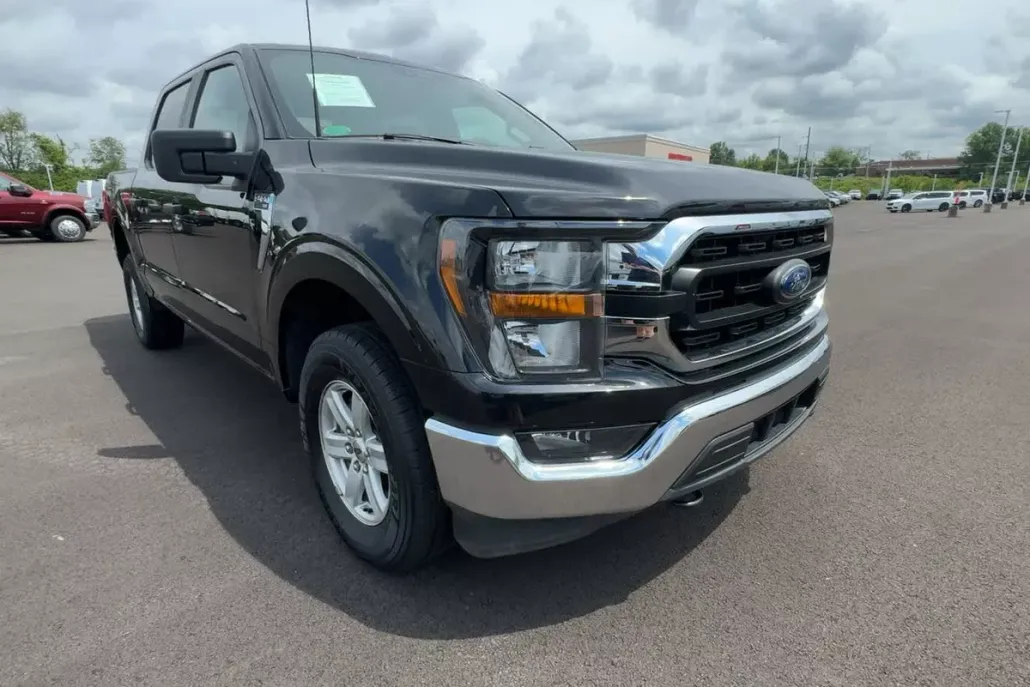 2023 Ford F-150 XLT photo 1
