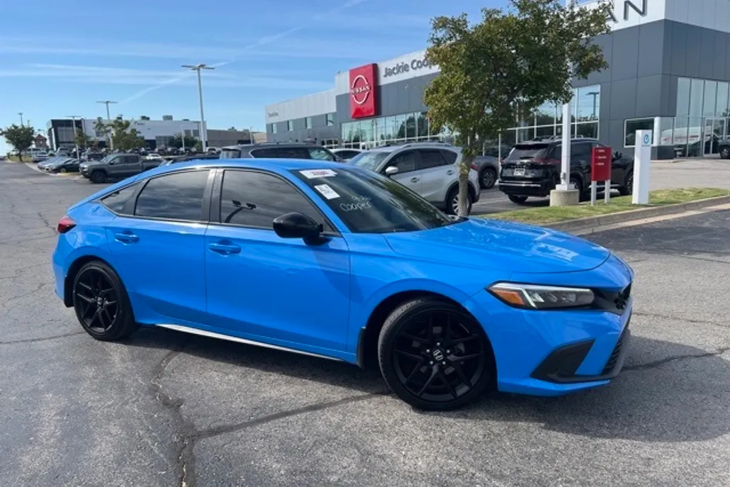 2022 Honda Civic Sport photo 1