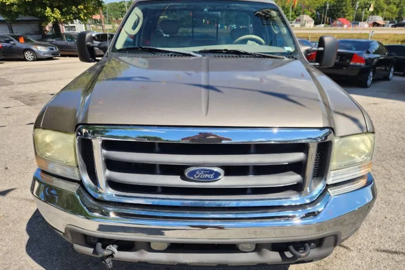 2004 Ford F-250 Lariat photo 1