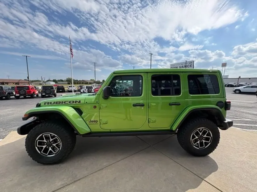 2025 Jeep Wrangler Rubicon High Tide photo 1
