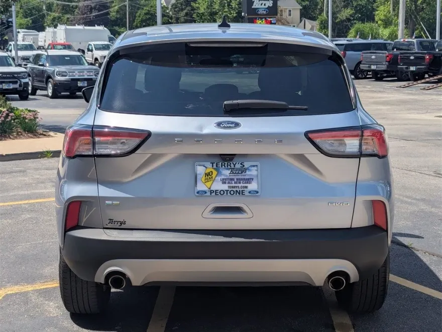 2022 Ford Escape SE photo 1