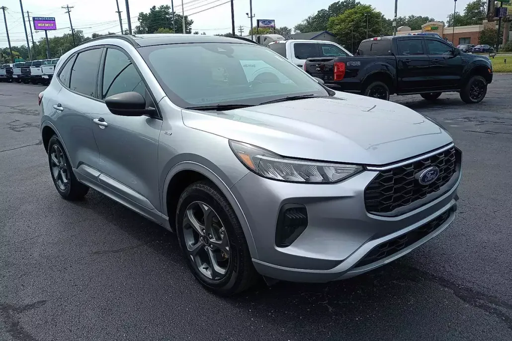 2024 Ford Escape ST-Line photo 1