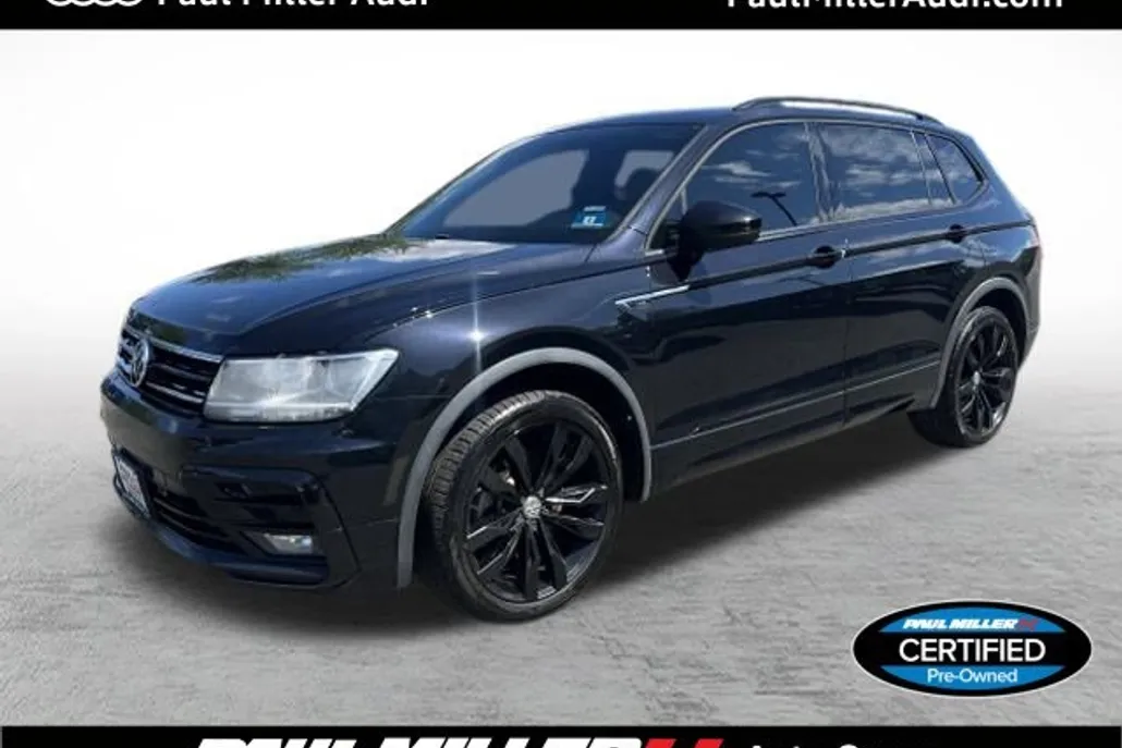 2020 Volkswagen Tiguan SE R-Line Black photo 1