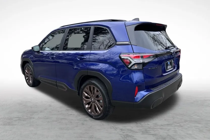 2025 Subaru Forester Sport Base photo 1