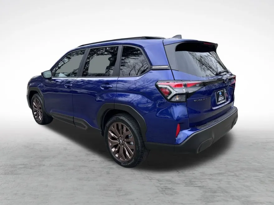 2025 Subaru Forester Sport Base photo 1