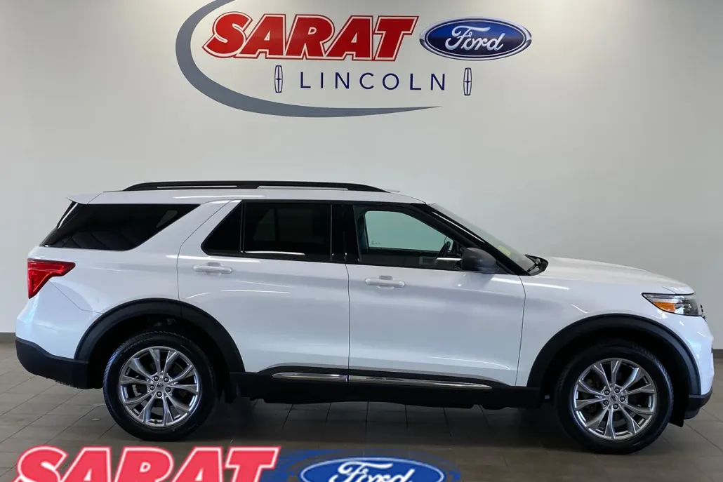 2022 Ford Explorer XLT photo 1