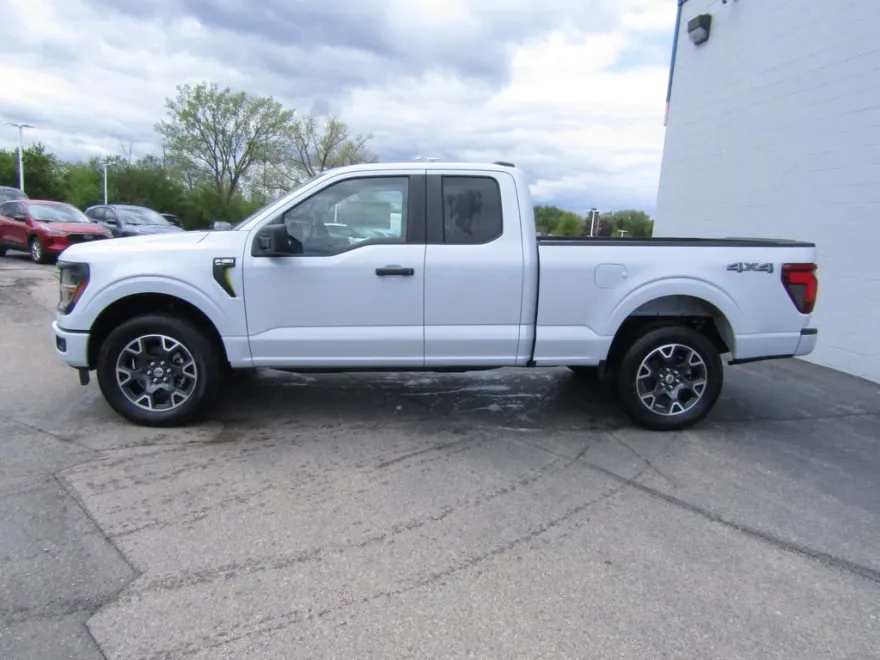 2025 Ford F-150 STX photo 1
