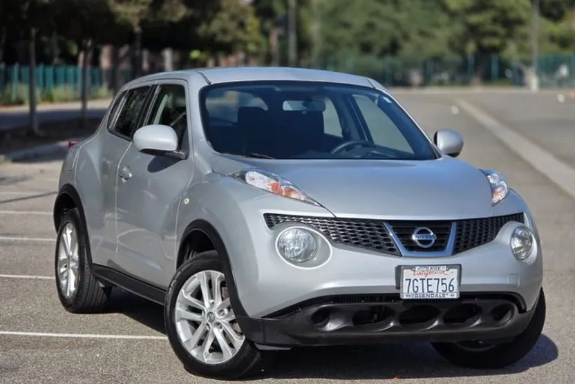 2014 Nissan Juke S photo 1