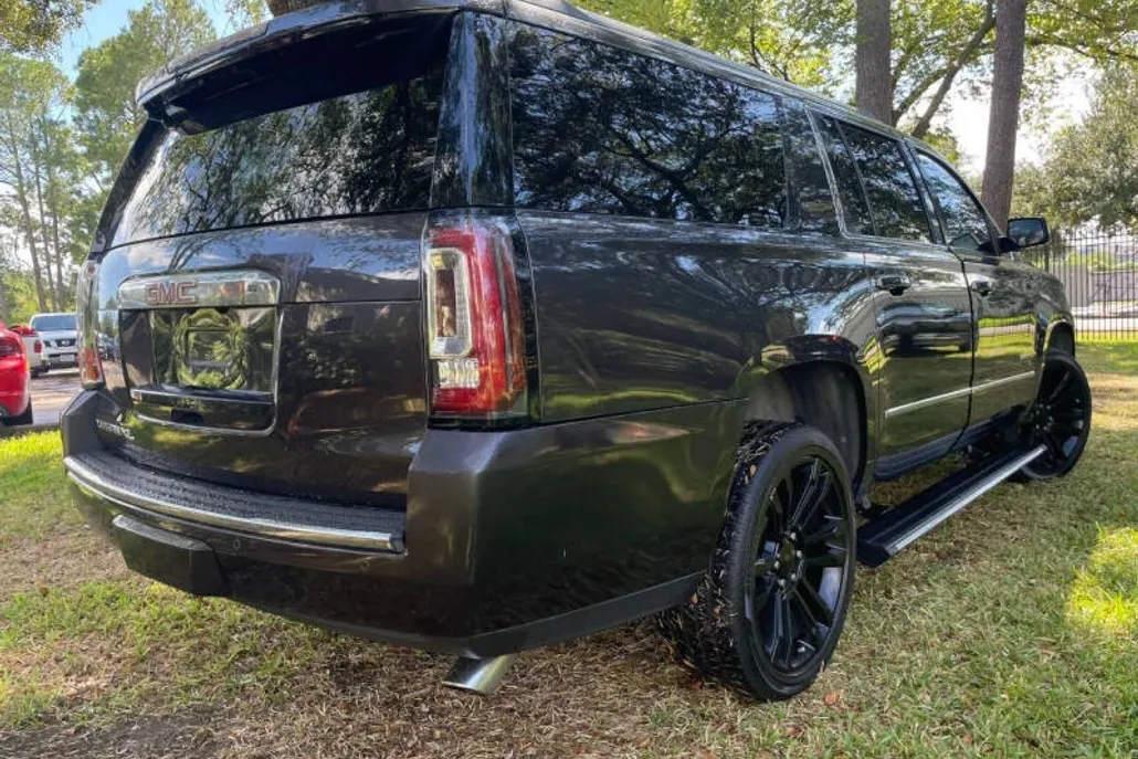 2016 Gmc Yukon XL Denali photo 1