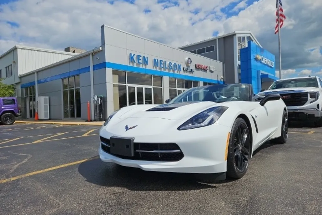 2015 Chevrolet Corvette Stingray Z51 3LT photo 1