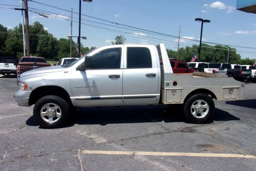 2004 Dodge Ram ST photo 1