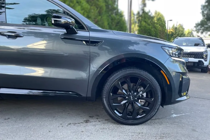 2022 Kia Sorento SX photo 1