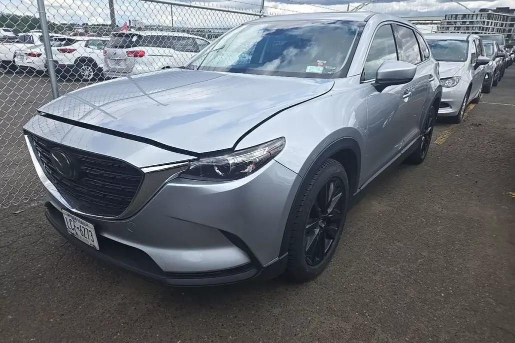 2023 Mazda CX-9 Touring photo 1