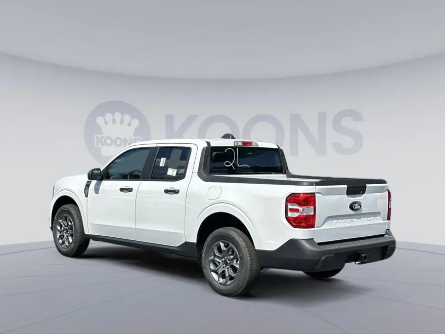 2025 Ford Maverick XLT photo 1