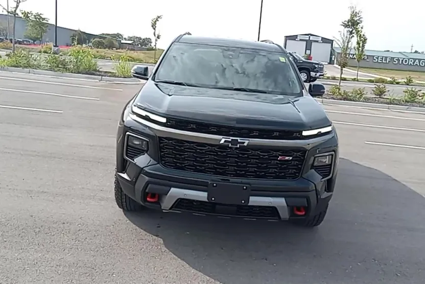 2026 Chevrolet Traverse Z71 photo 1