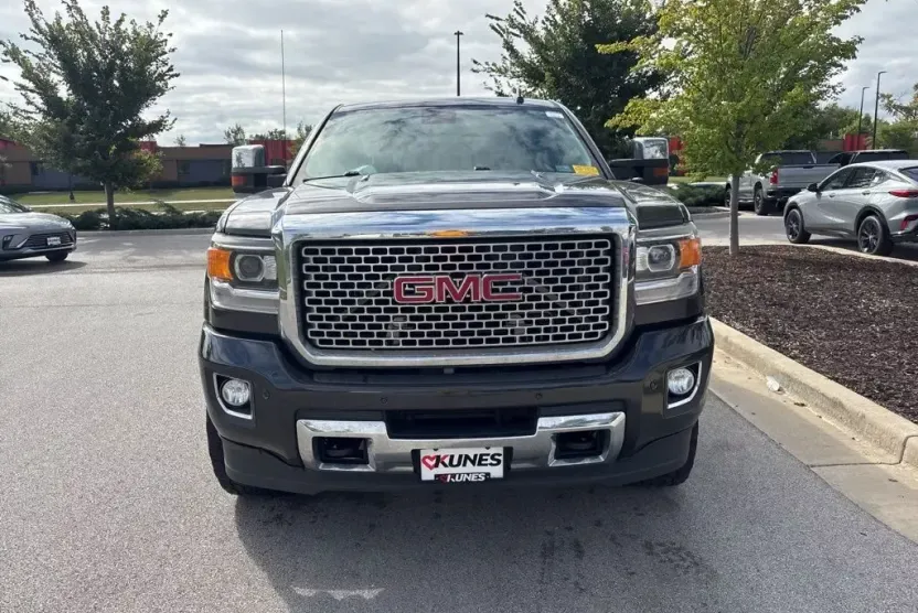 2015 Gmc Sierra Denali photo 1