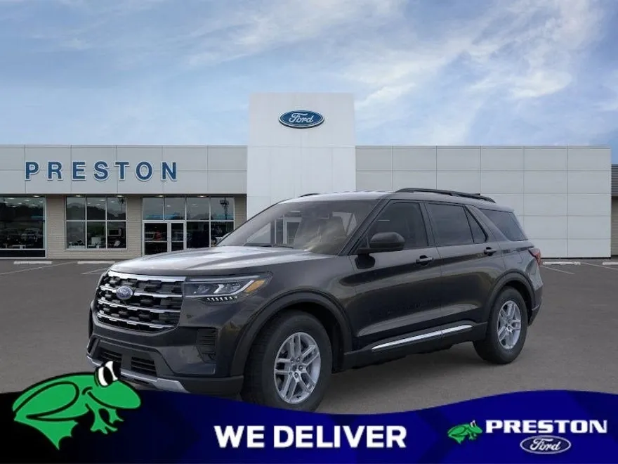 2025 Ford Explorer photo 1