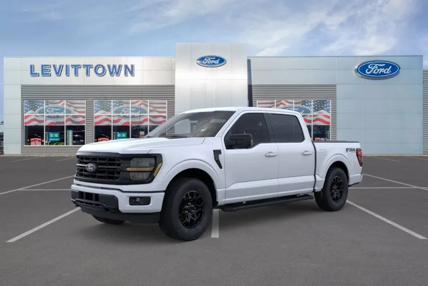 2025 Ford F-150 XLT photo 1