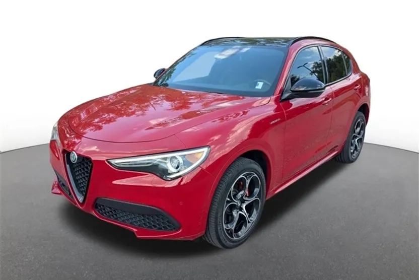 2022 Alfa Romeo Stelvio Ti photo 1