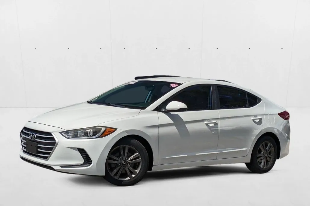 2018 Hyundai Elantra SEL photo 1