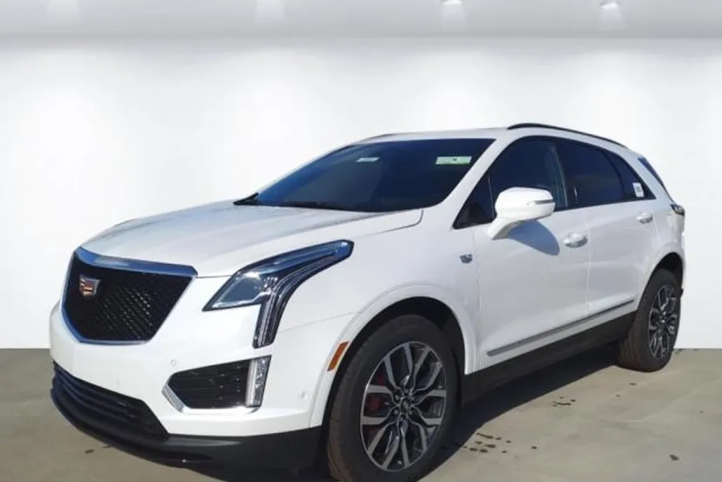 2025 Cadillac XT5 Sport photo 1