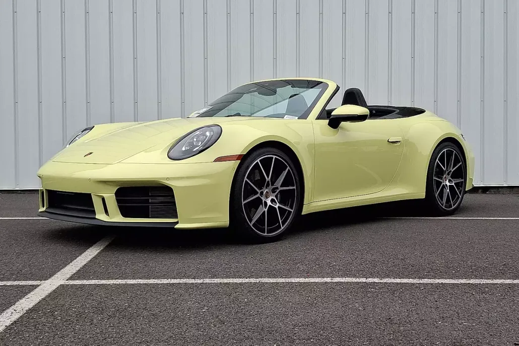 2025 Porsche 911 Cabriolet photo 1