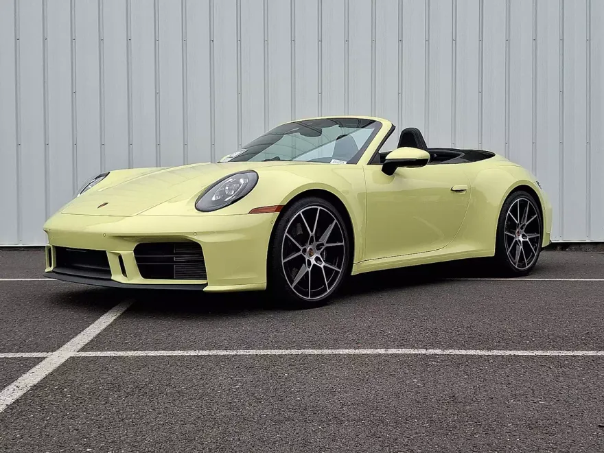2025 Porsche 911 Cabriolet photo 1