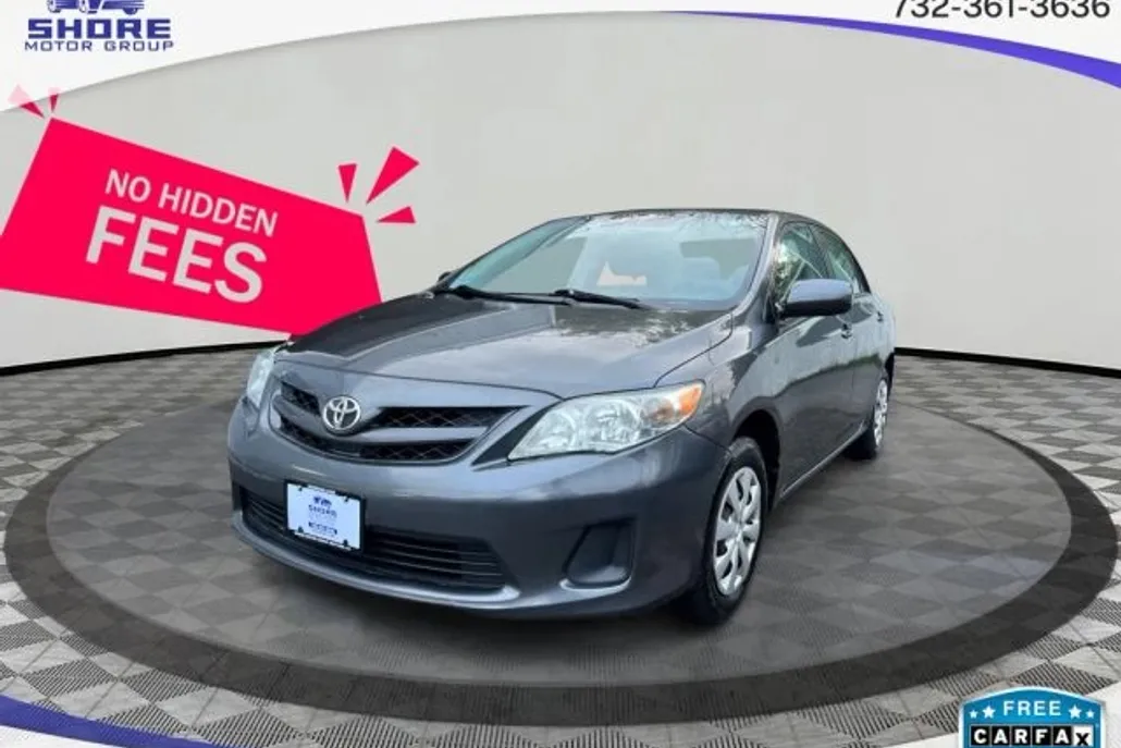 2013 Toyota Corolla L photo 1